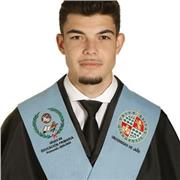 Profesor Joven con la carrera recién terminada con ganas de enseñar y renovar el mundo de la educación.